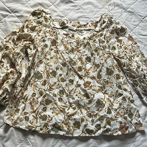 Printed blouse with puff sleeves size large